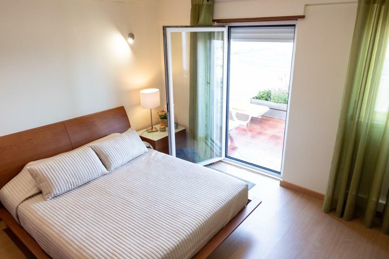 Window To The Sea Apartment Oeiras Ngoại thất bức ảnh