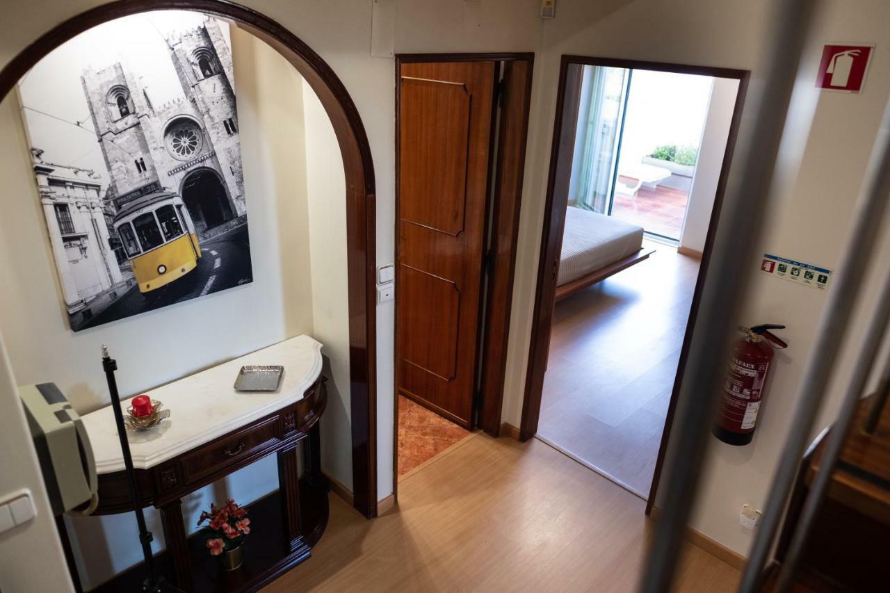 Window To The Sea Apartment Oeiras Ngoại thất bức ảnh