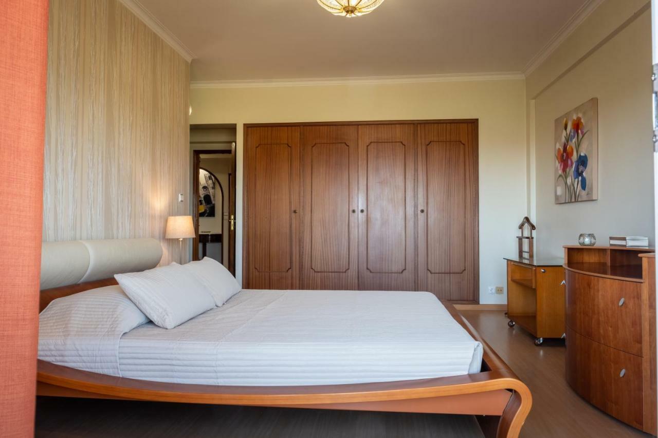Window To The Sea Apartment Oeiras Ngoại thất bức ảnh