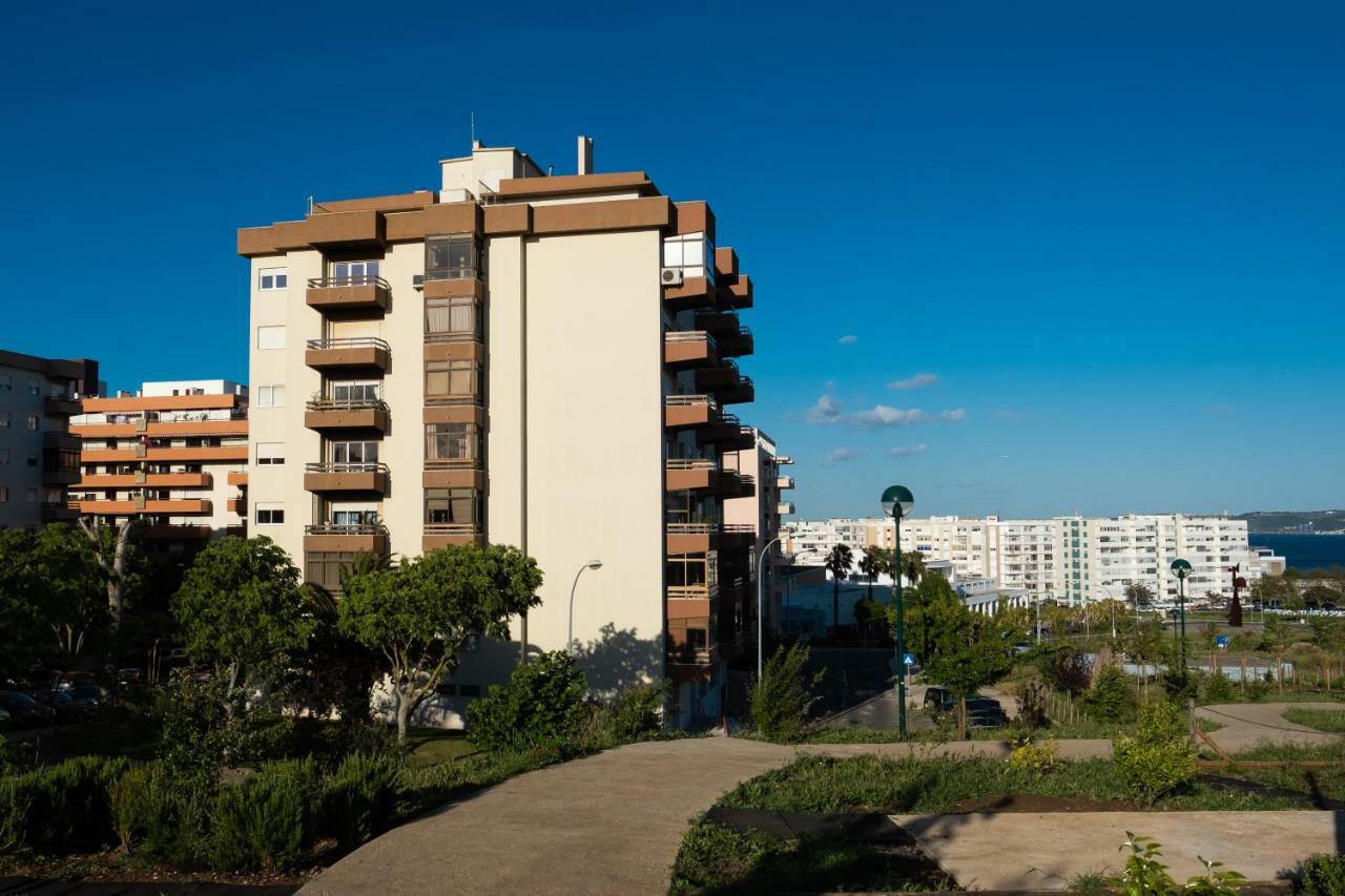 Window To The Sea Apartment Oeiras Ngoại thất bức ảnh
